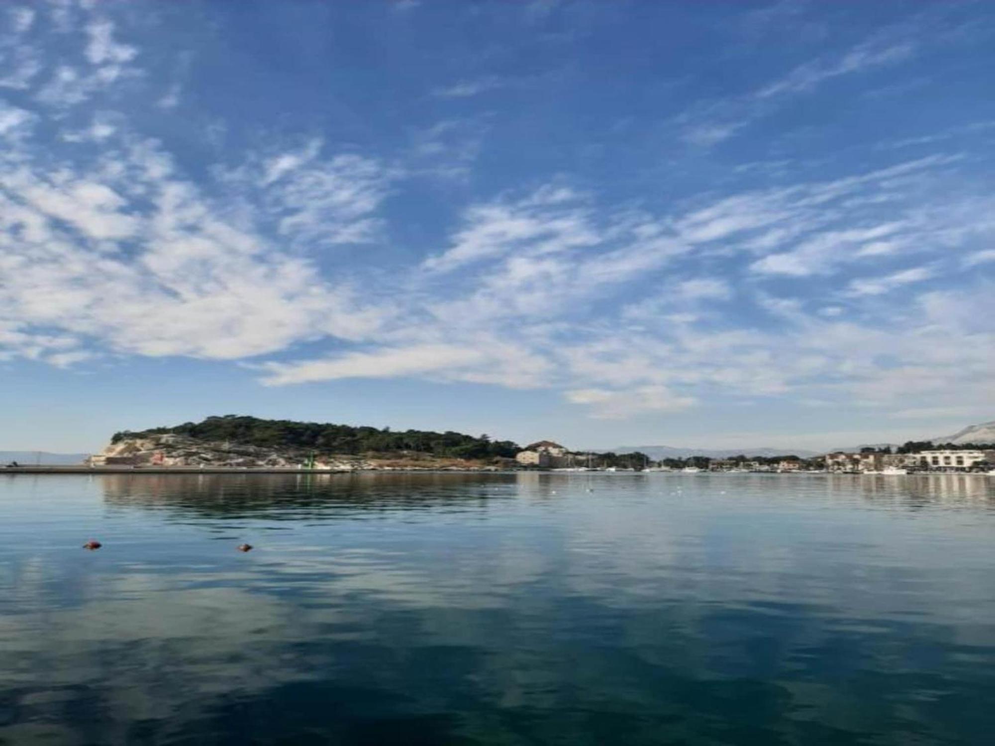 Luxurious Holiday Home In Makarska With Jacuzzi Extérieur photo