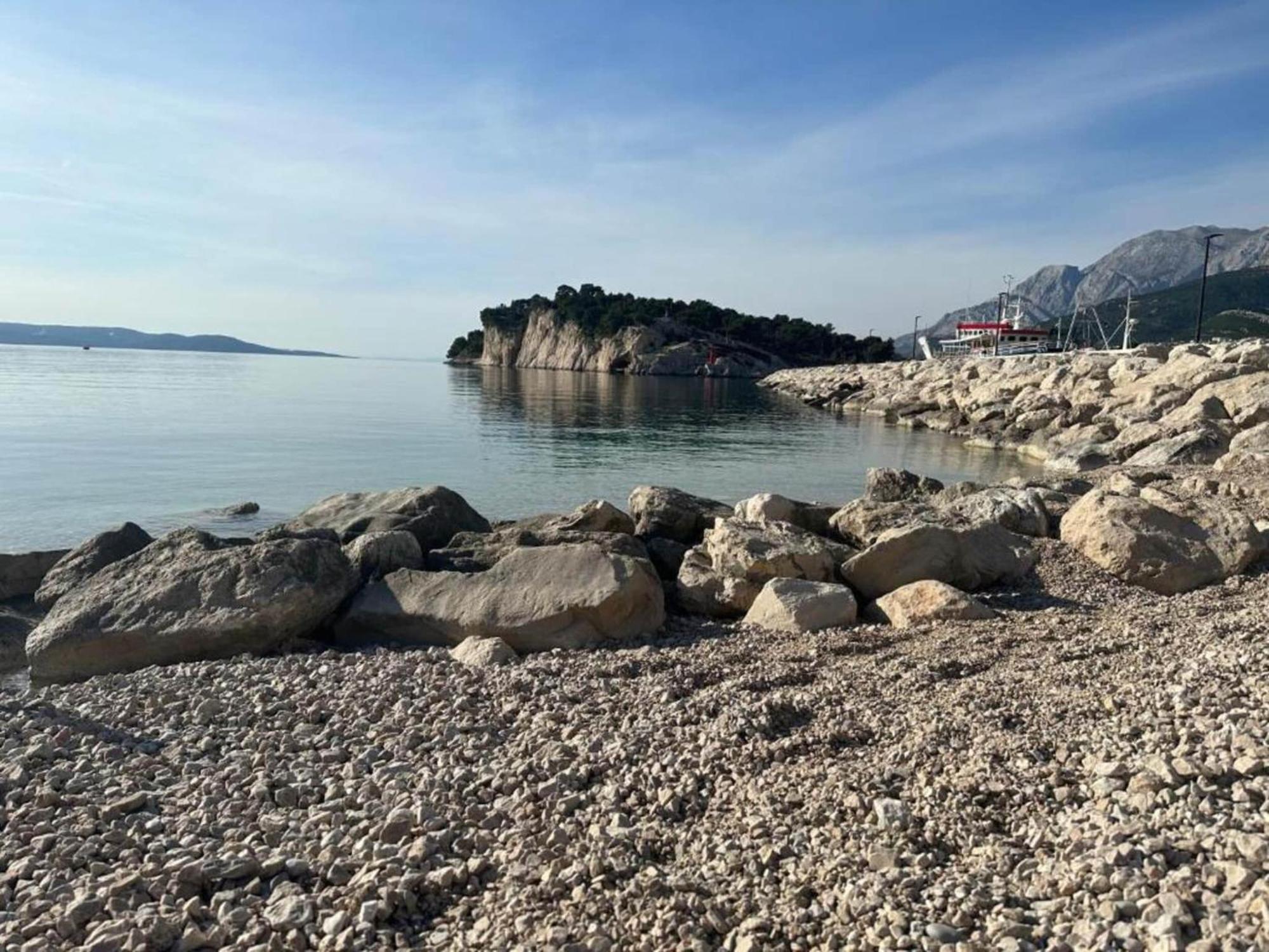 Luxurious Holiday Home In Makarska With Jacuzzi Extérieur photo